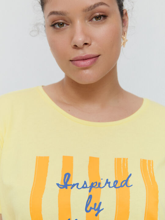 CAMISETA POSICIONAL SOL Amarillo Pastel image number null