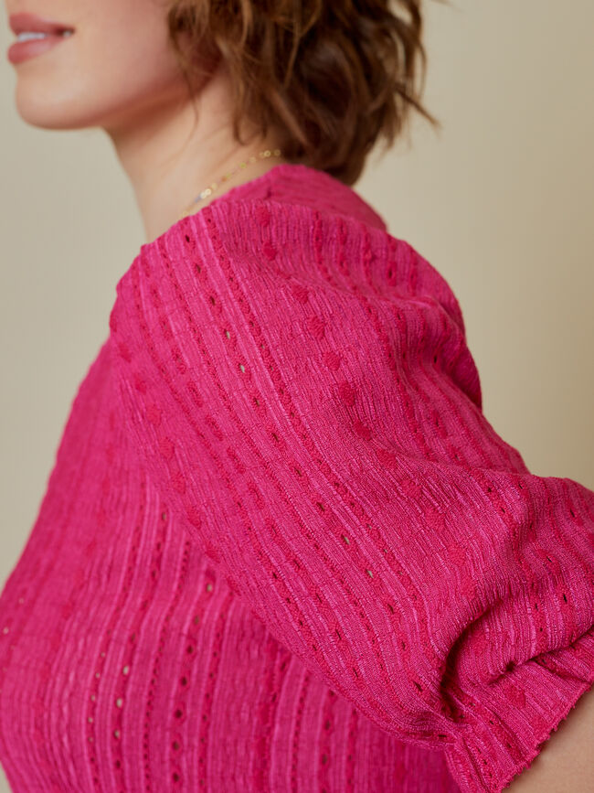 CAMISETA DETALLE HOMBRO BORDADO Fucsia Claro