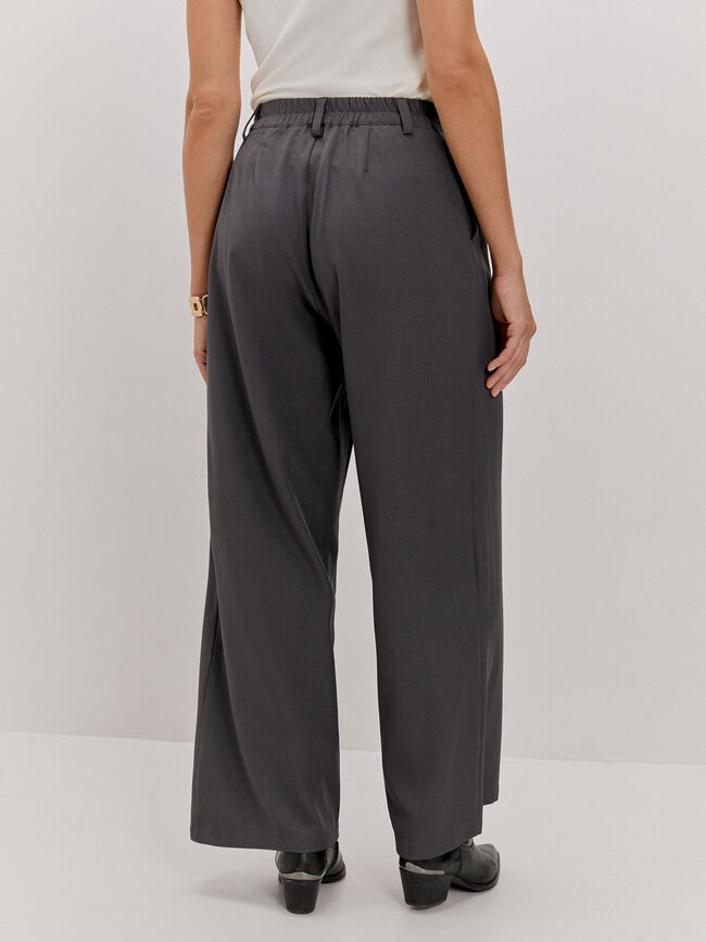 PANTALON VESTIR PINZAS Gris Oscuro