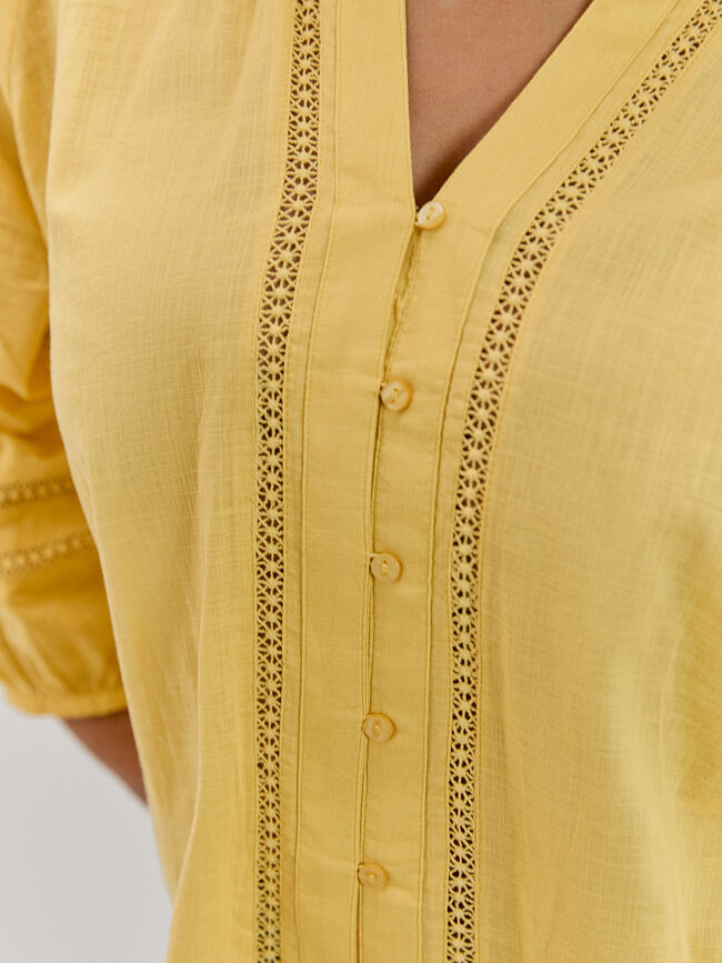 BLUSA DETALLE BORDADOS amarillo sun