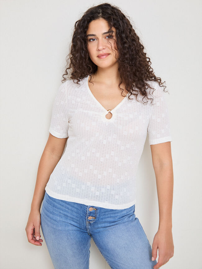 CAMISETA PIEZA ESCOTE JACQUARD FLOR Crudo