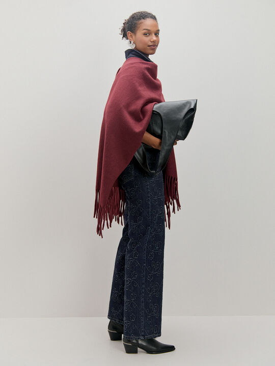 PONCHO LISO Vino image number null