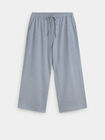 PANTAL&Oacute;N CROPPED CRINKLE AZUL Azul Chambray