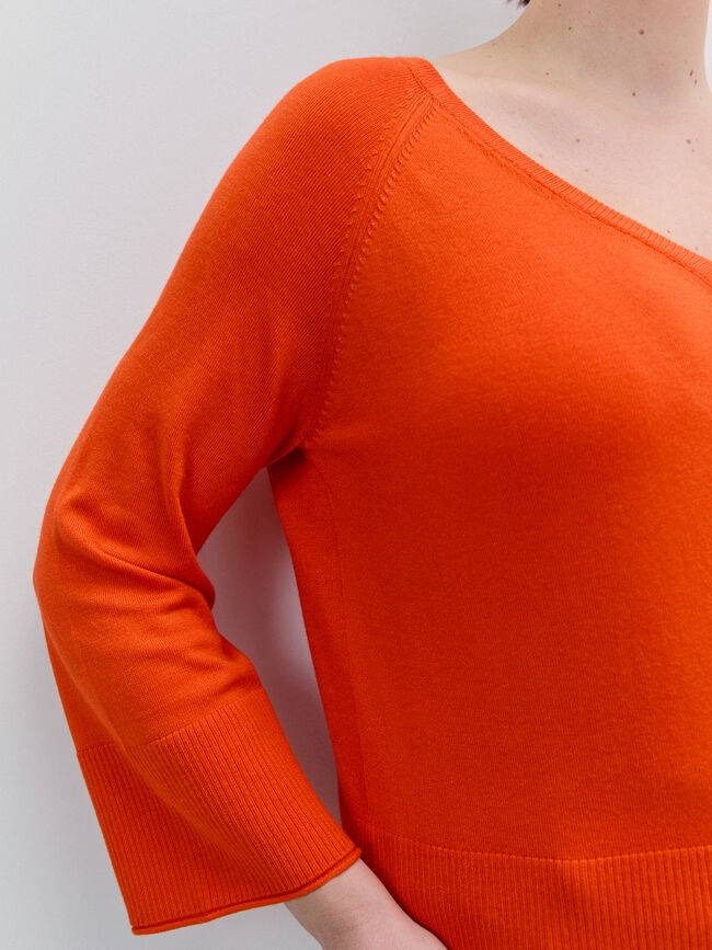 JERSEY CUELLO PICO Rojo Flama