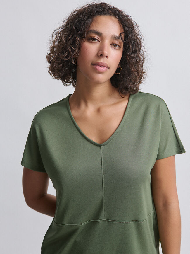 CAMISETA BAJO REDONDEADO Verde oscuro