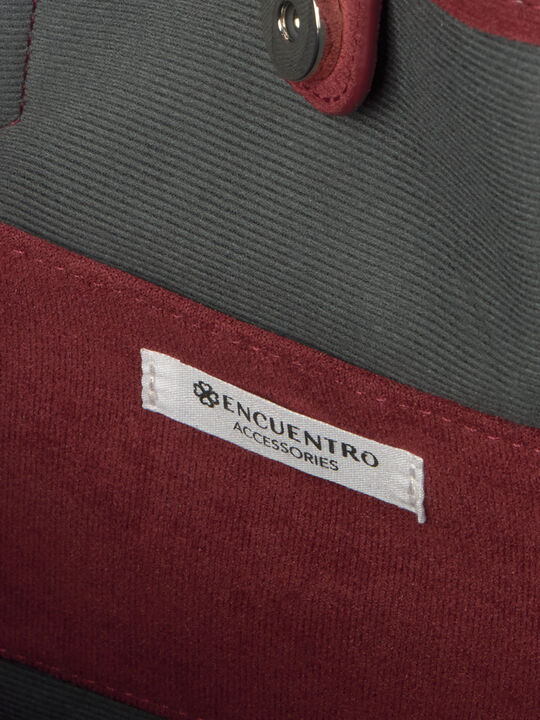 BOLSO DETALLE METÁLICO Vino image number null