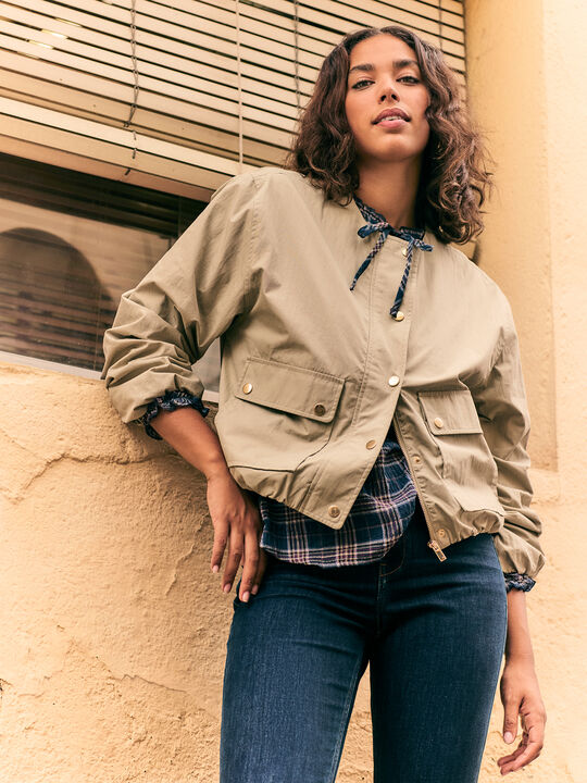 CHAQUETA FLUIDA ELASTICO kaki claro image number null