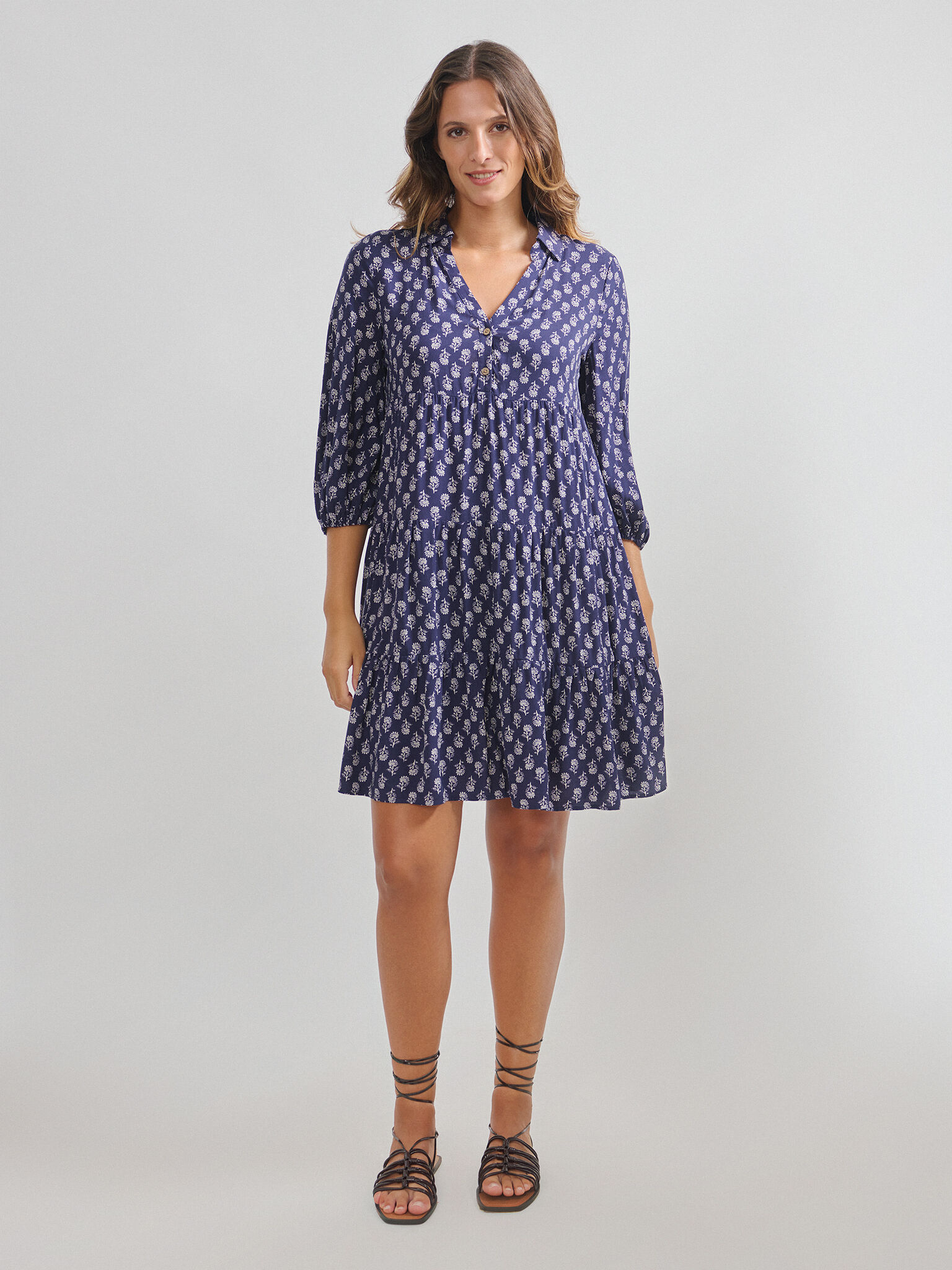 Vestidos cortos de mujer en tallas grandes Encuentro moda