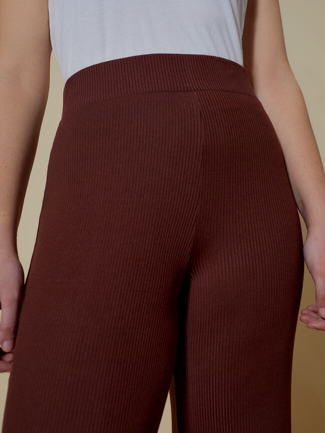 PANTALÓN LARGO Marron