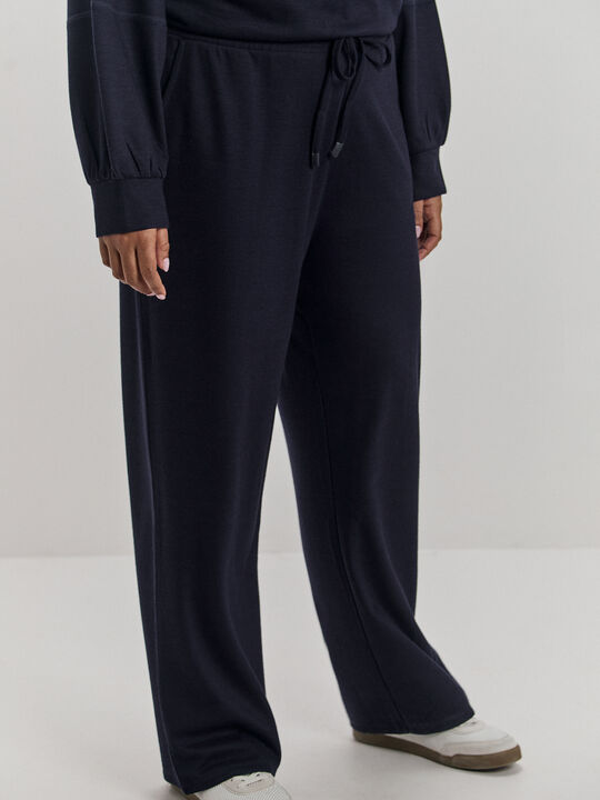 PANTALON BOLSILLOS PARCHE Azul Marino image number null