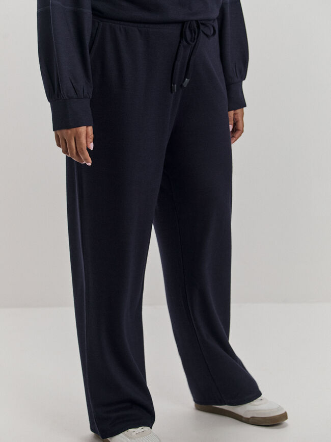 PANTALON BOLSILLOS PARCHE Azul Marino