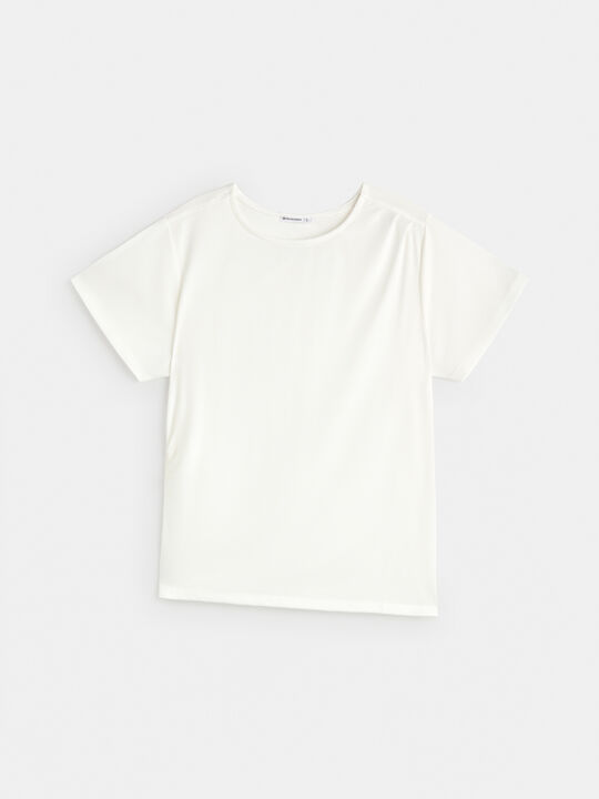 CAMISETA DETALLE PLIEGUE Crudo image number null