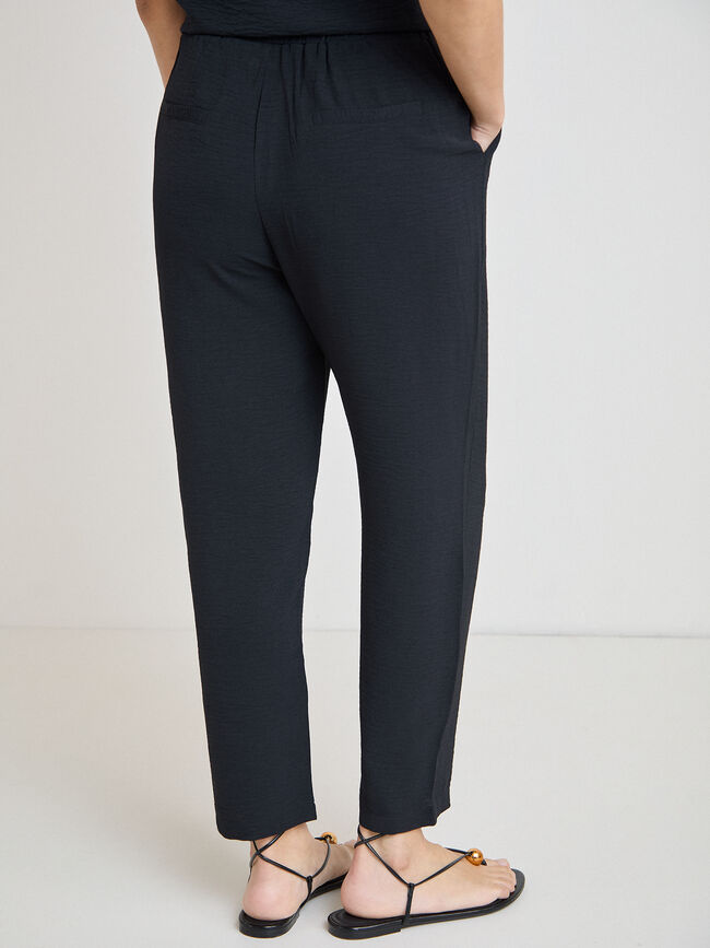 PANTAL&Oacute;N JOGGER Negro