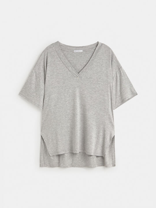 CAMISETA CUELLO PICO GrisVigoreClaro image number null