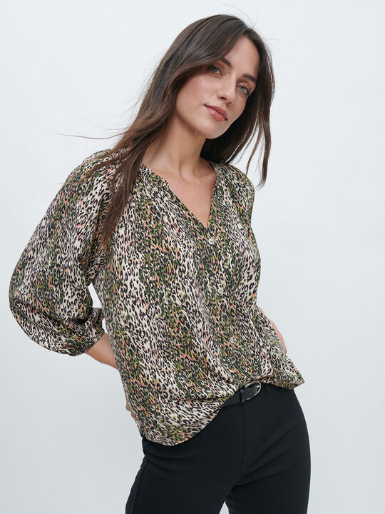 BLUSA MANGA ABULLONADA verde militar image number null