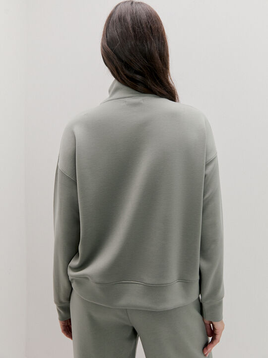 SUDADERA CUELLO ANCHO Menta image number null