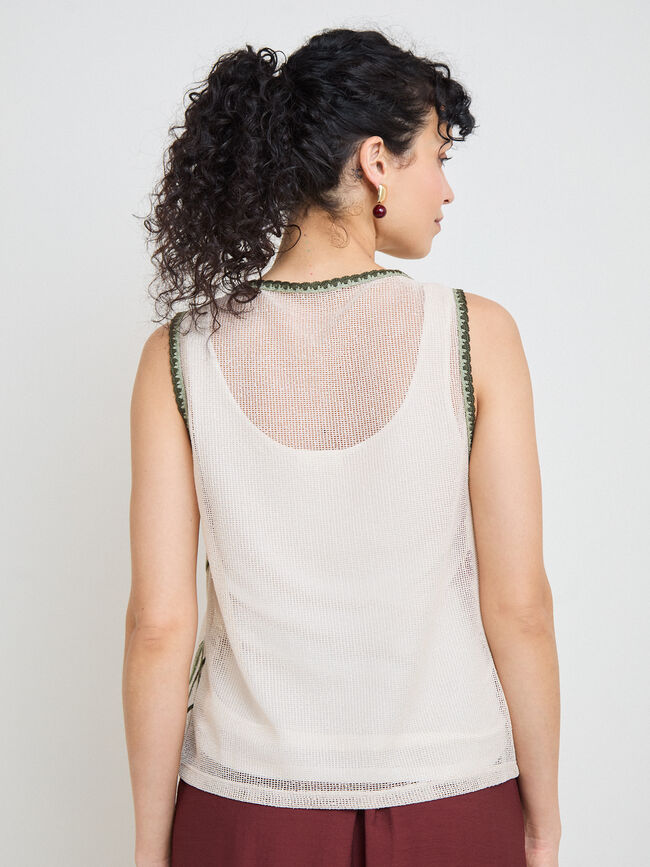 TOP CALADO FLORES BORDADAS Piedra