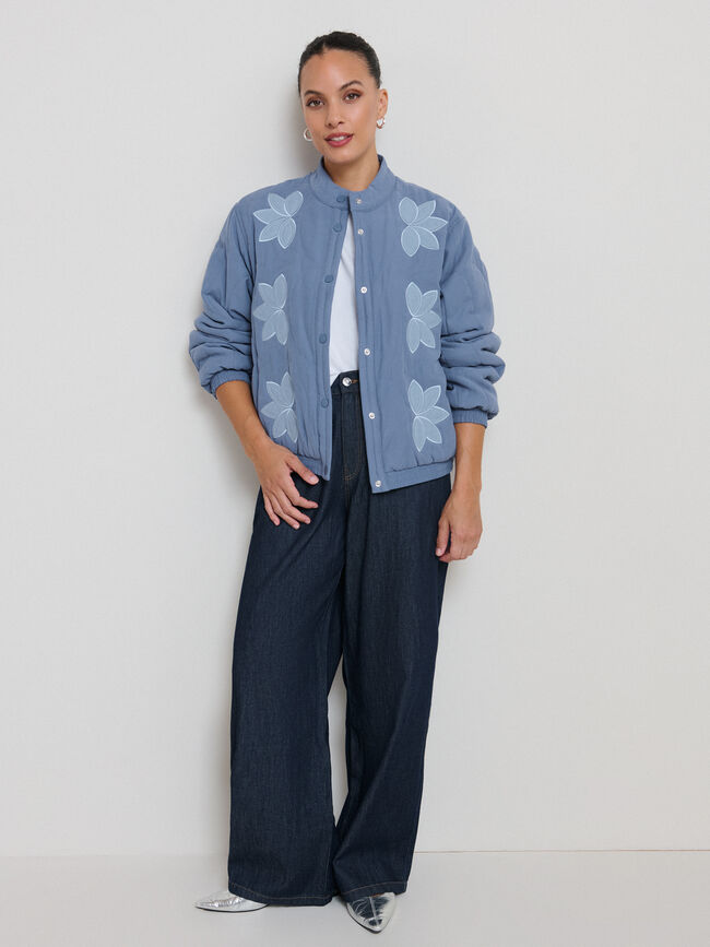 CHAQUETA BORDADA FLORES Azul Chambray