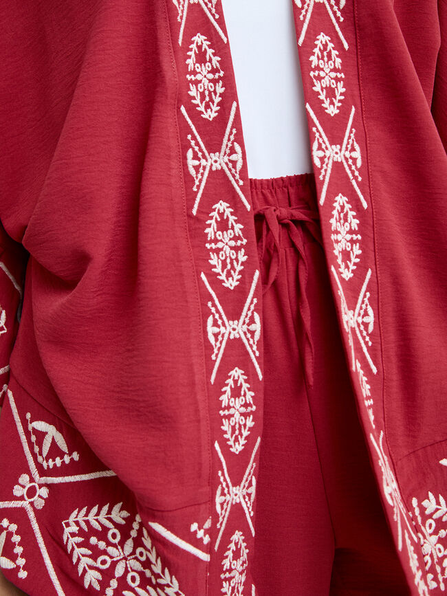 KIMONO FLUIDO BORDADO Rojo Cabaret