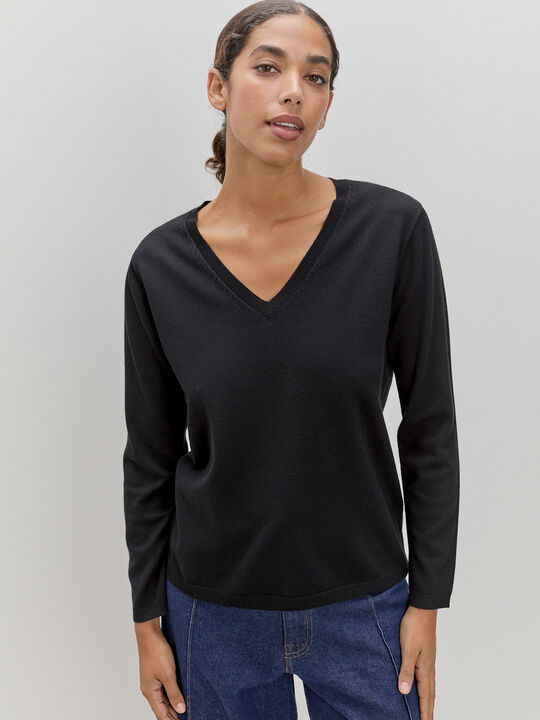 JERSEY CUELLO PICO Negro image number null