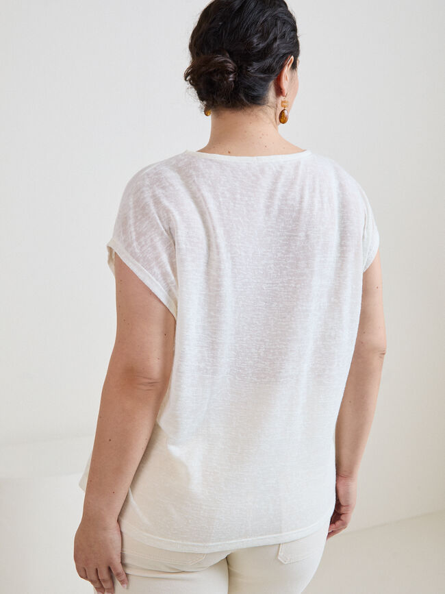 CAMISETA FLORES RELIEVE Crudo