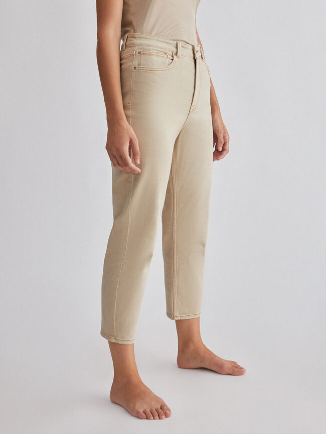 Mom Beige