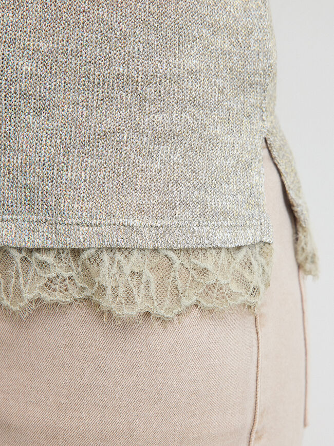 CAMISETA DETALLE ENCAJE kaki claro