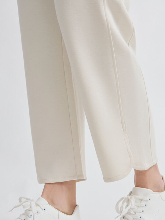 PANTALON NERVIOS BLANCO ROTO image number null
