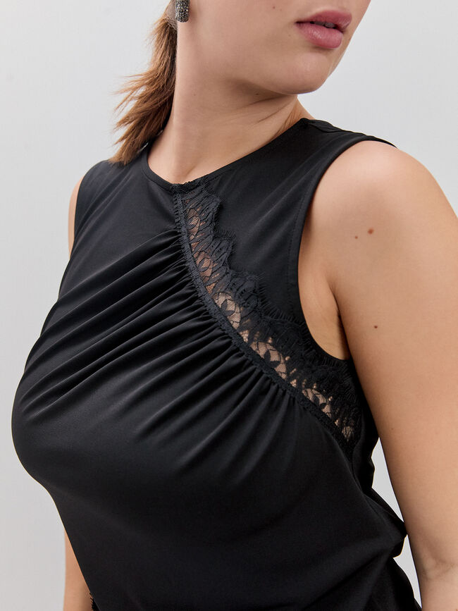 TOP DETALLE ENCAJE Negro