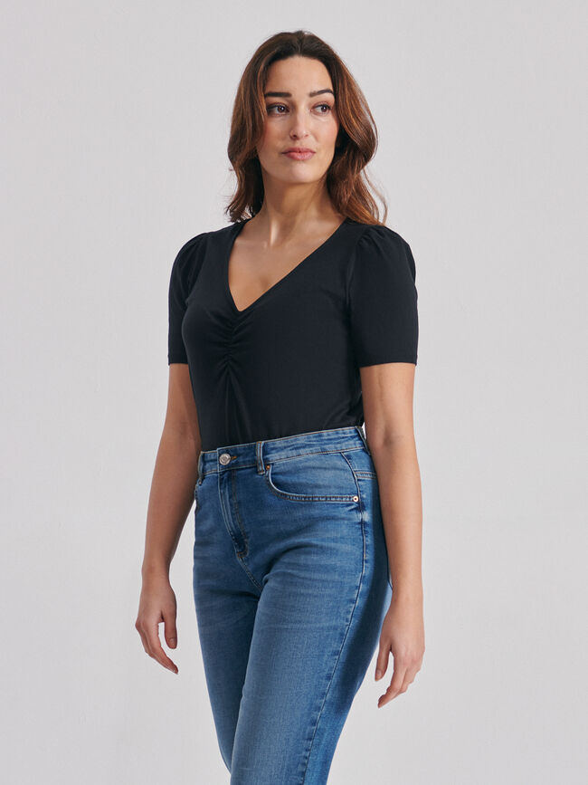 Camiseta manga corta farol cuello redond Negro