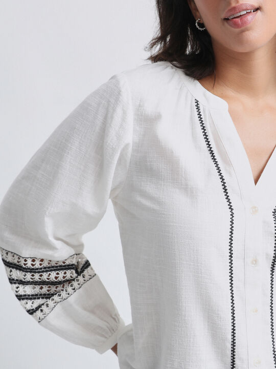 BLUSA DETALLE MANGA Blanco Hueso image number null