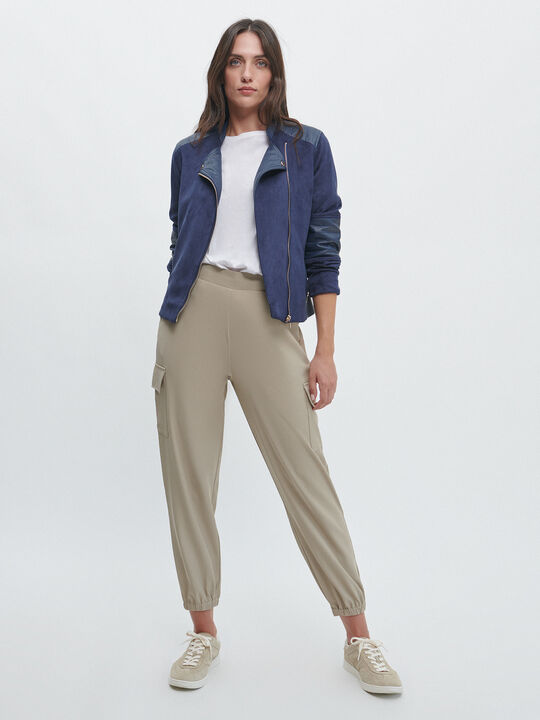 PANTALÓN JOGGER CARGO Beig Oscuro image number null