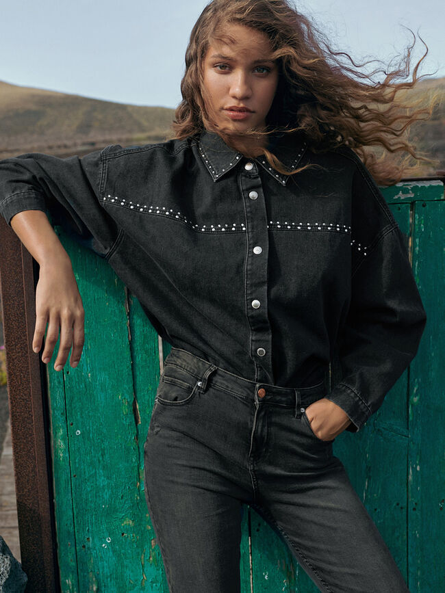 Sobrecamisa negra Black wash