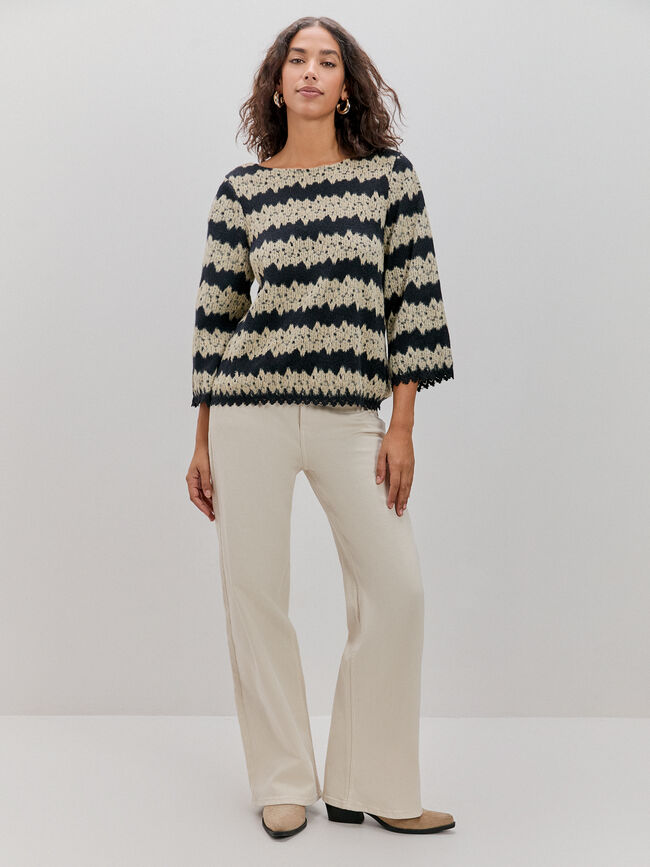 CAMISETA DETALLE TEXTURA Negro