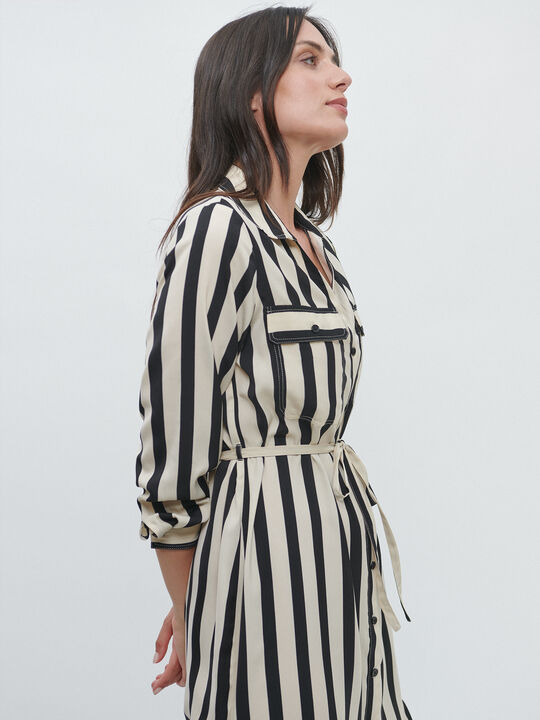Vestido camisero satén Negro image number null
