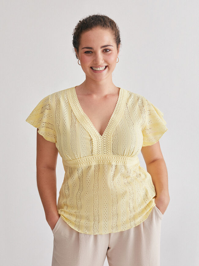 Camiseta manga corta con fornitura en es Amarillo Pastel