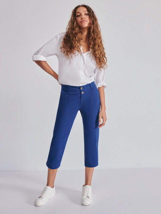 Pantalón chino capri marino claro image number null