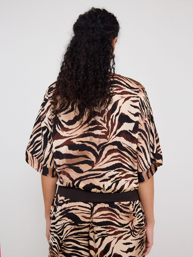 CHAQUETA FLUIDA ESTAMPADA Camel
