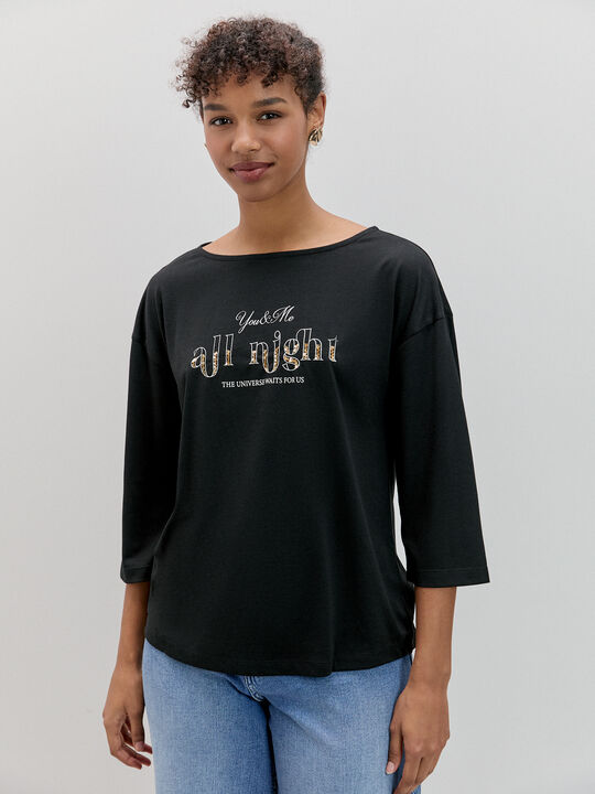 CAMISETA LETRAS LENTEJUELAS Negro image number null