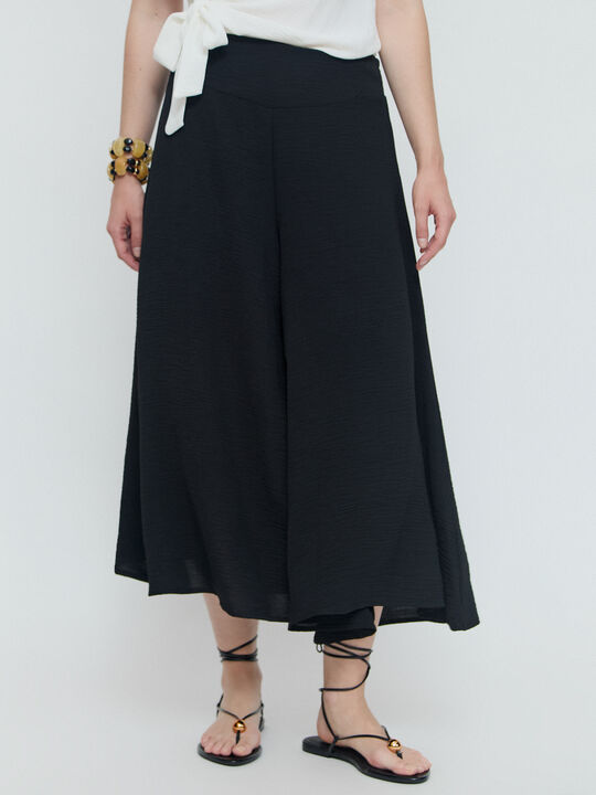 PANTALON ANCHO FLUIDO Negro image number null