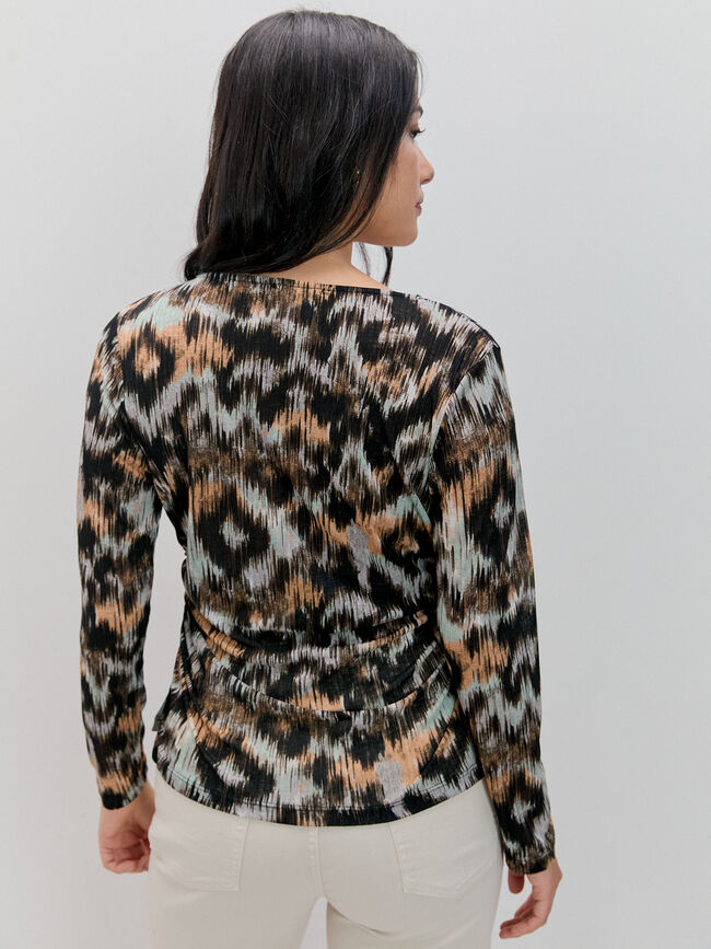 CAMISETA ASIMETRICA Estampado 1