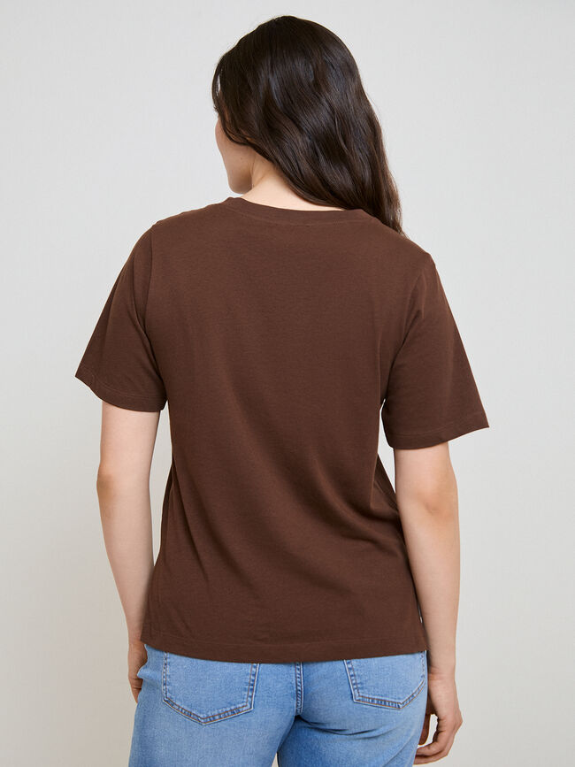 CAMISETA CUELLO PICO Marron