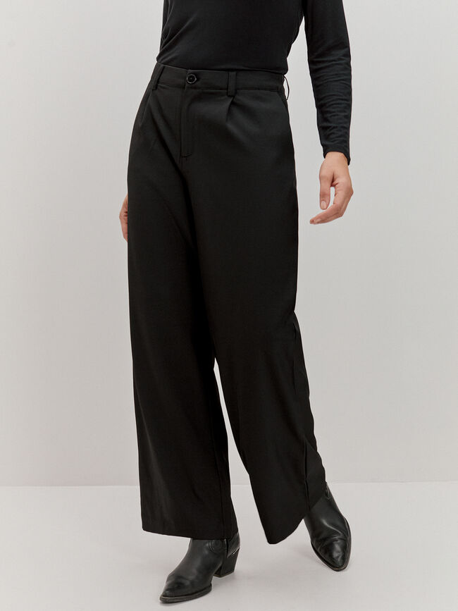 PANTALON VESTIR PINZAS Negro