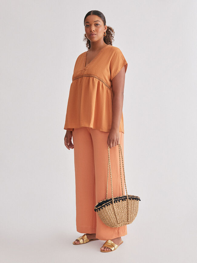 Blusa puntilla en escote Naranja quemado