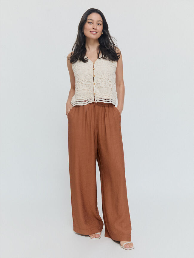 pantalon pata ancha Marron viejo