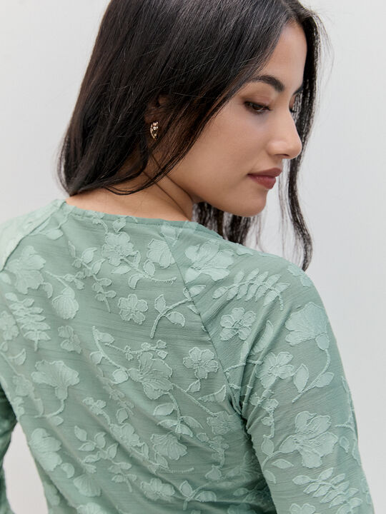 CAMISETA DETALLE TEJIDO Verde Pastel image number null