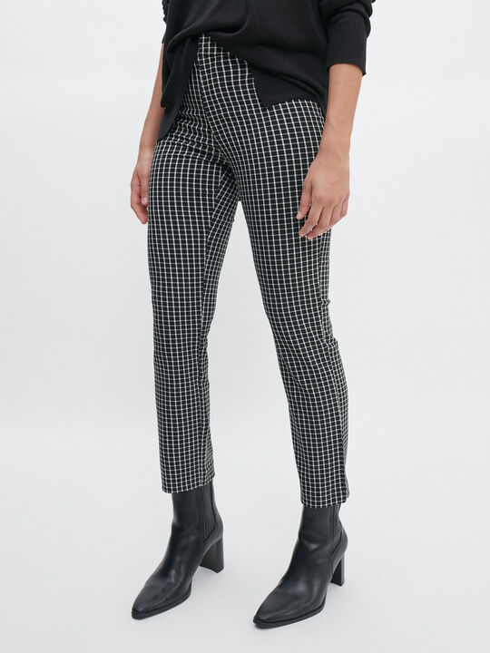 PANTALÓN SLIM VUELTA BAJO Crudo image number null