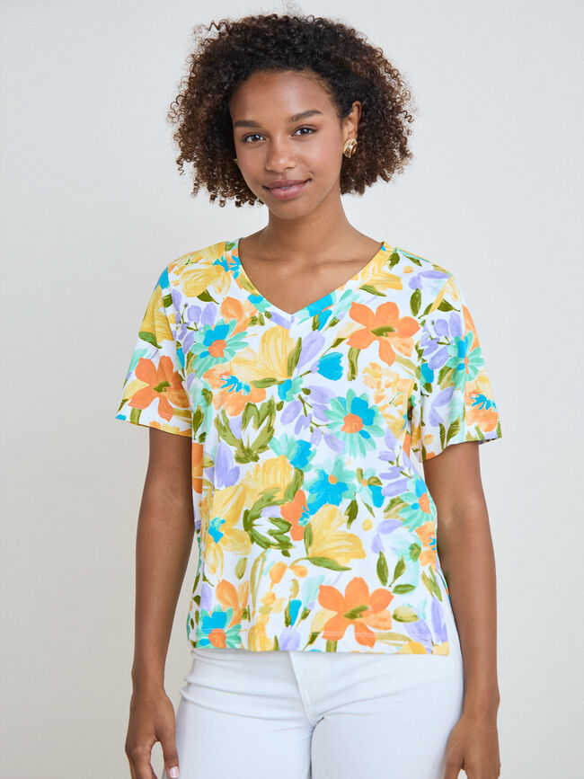 CAMISETA CUELLO PICO Estampado 1
