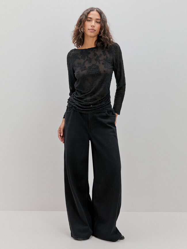 CAMISETA DETALLE TEXTURA Negro