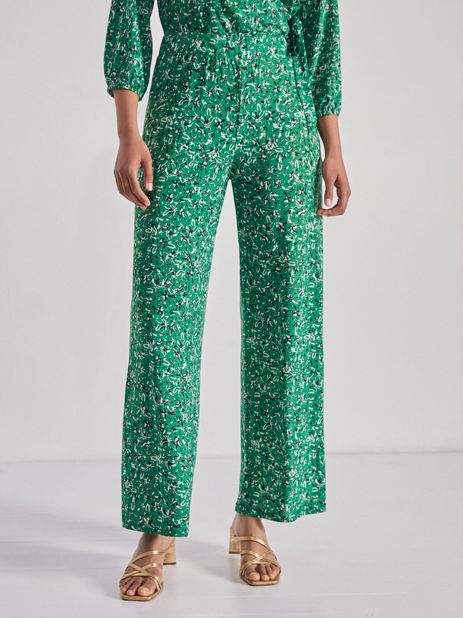 Encuentro pantalones outlet